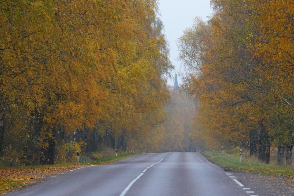 Otrdien valsts lielākajā daļā palaikam gaidāms lietus