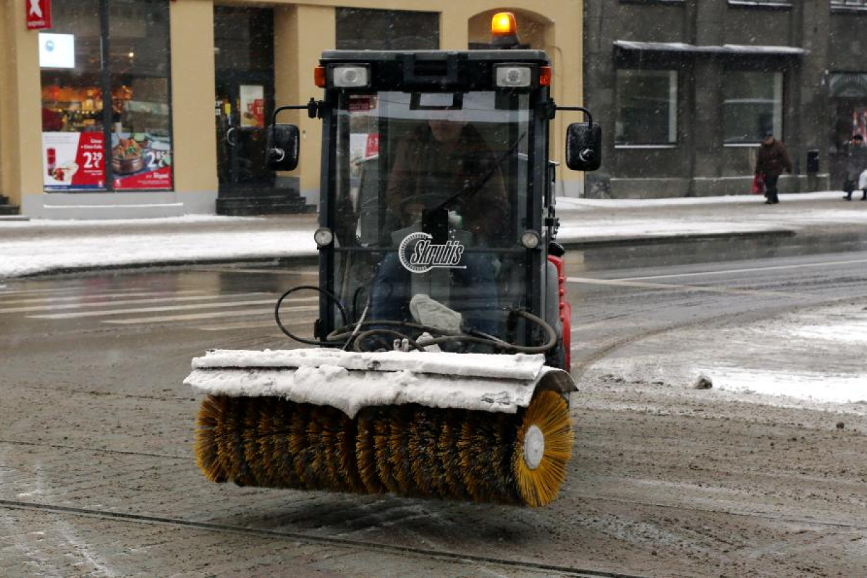 Plāno piešķirt vēl trīs miljonus eiro Rīgas ielu un ārtelpas uzturēšanas darbiem