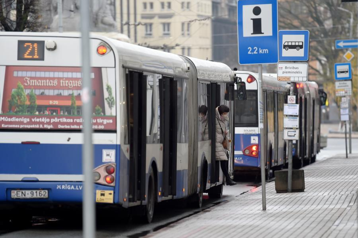 Latvijā atvieglos autobusa vadītāja apliecības iegūšanu