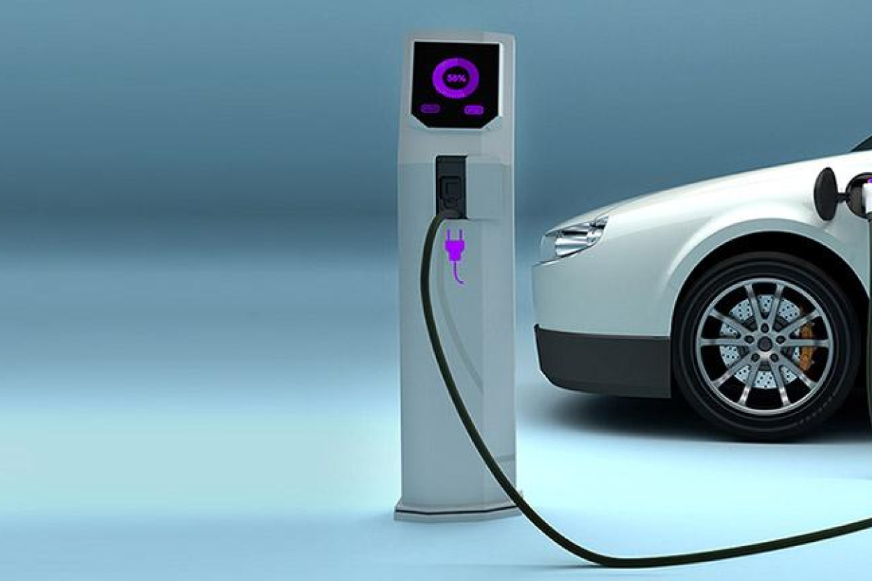 Dienesta pārbaudē atklāti pārkāpumi ZM elektroauto uzlādes staciju iepirkumā