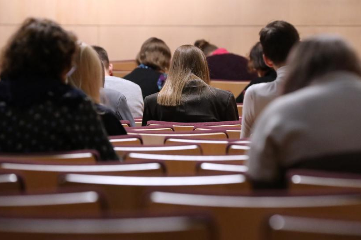 Ministre: Notiek cīņa ar eksāmenu nenokārtošanas cēloņiem