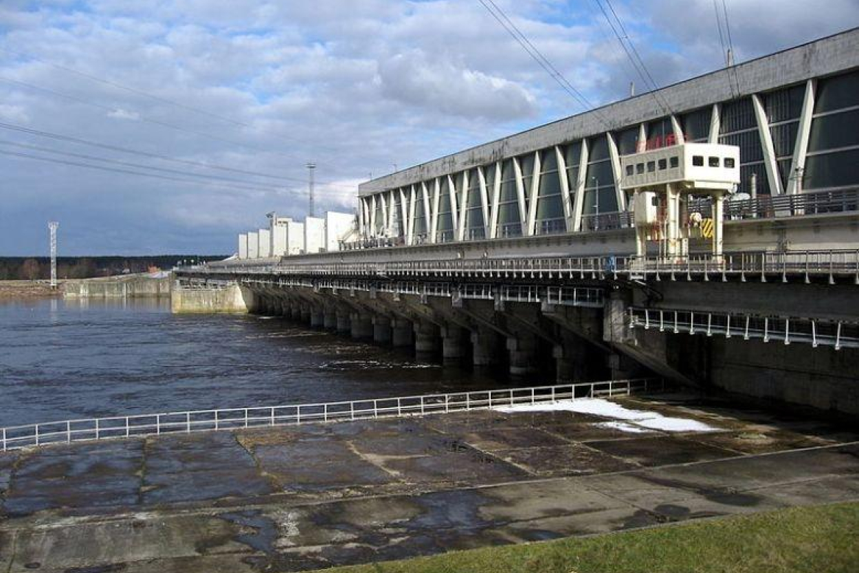 Hidroenerģijas ražošanas antirekords sašūpojis elektroenerģijas cenas