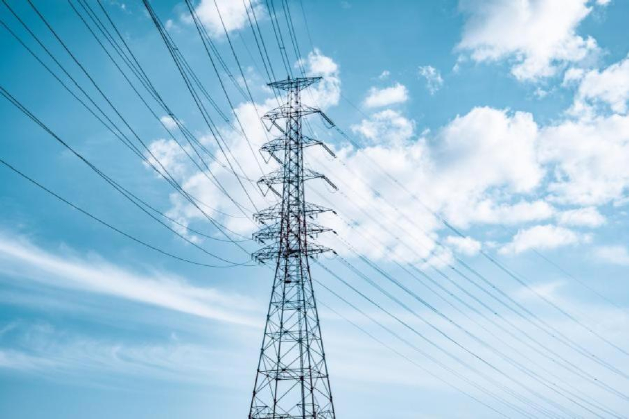 "Enefit": Elektroenerģijas vidējā cena aprīlī Baltijā samazinājās par 16%