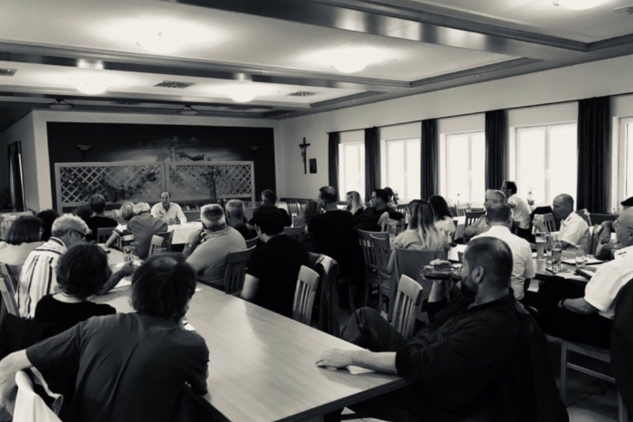 Vācija aizliedz galēji labējo organizāciju «Königreich Deutschland»