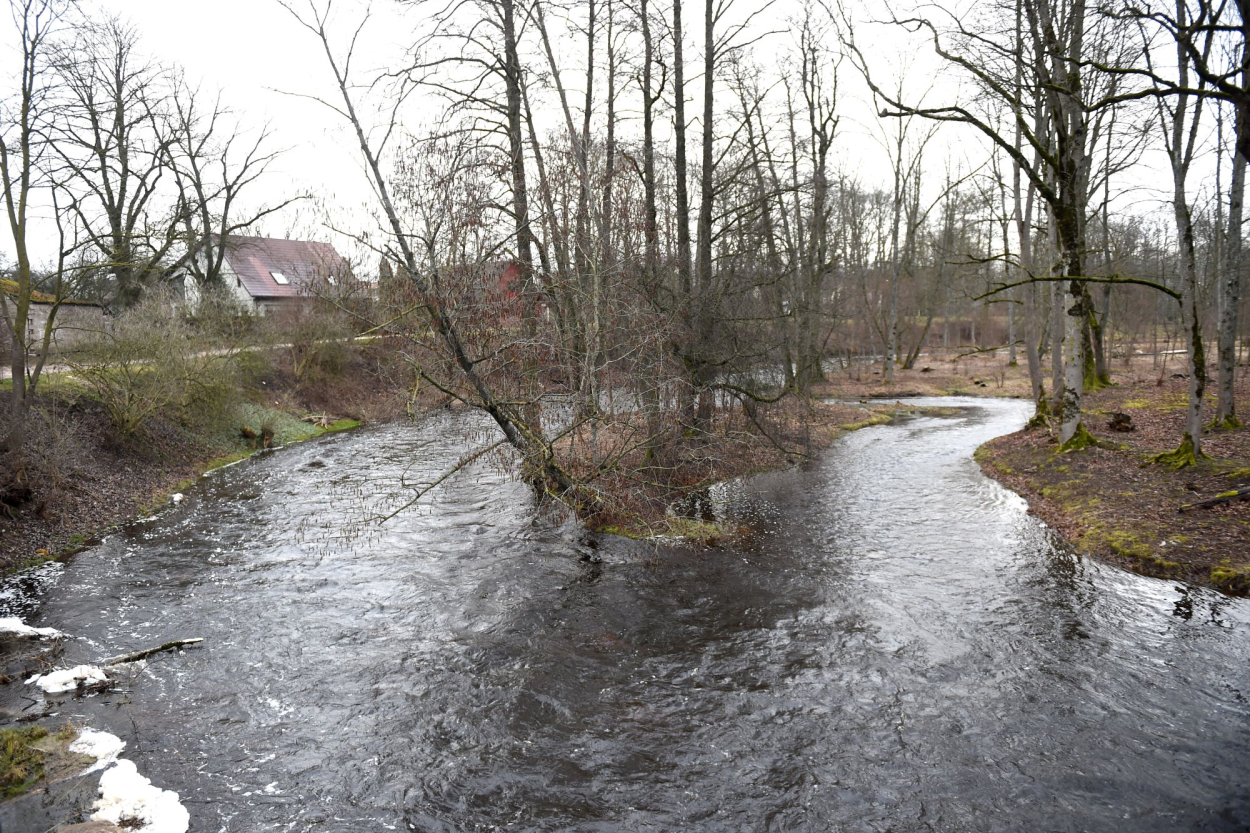 Brīdina par ūdenslīmeņa paaugstināšanos Lielupes un Daugavas baseina upēs