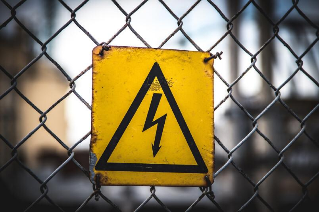 Aprīlī elektroenerģijas tirgus cena Latvijā samazinājās par 16%