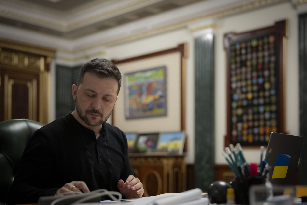 Zelenskis ierosina trīspusēju samitu ar Trampu un Putinu