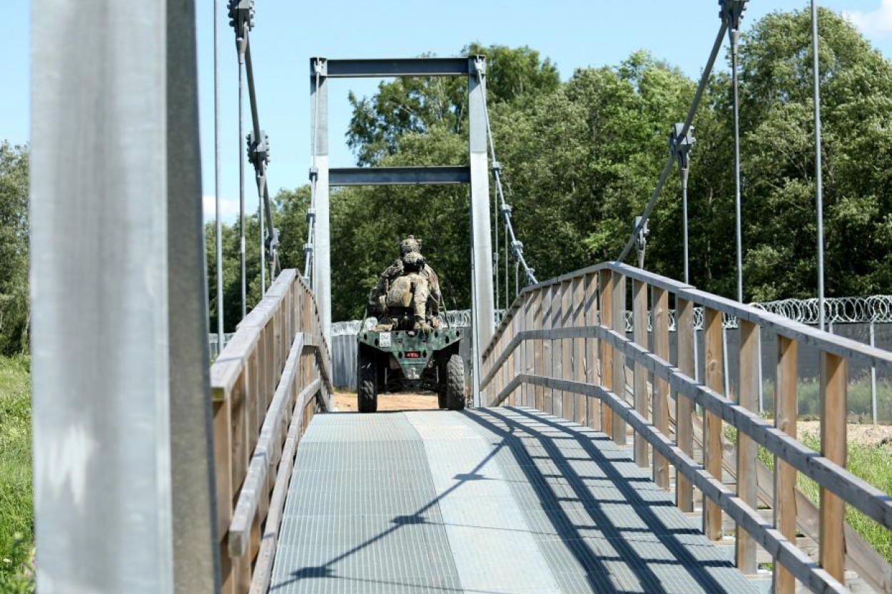 Izbūvēti novērošanas torņi un pievedceļi uz Latvijas - Baltkrievijas robežas