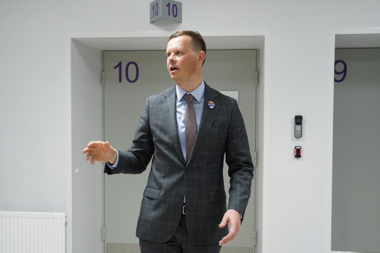 Latvijas lielākā slimnīca palikusi bez vadītāja