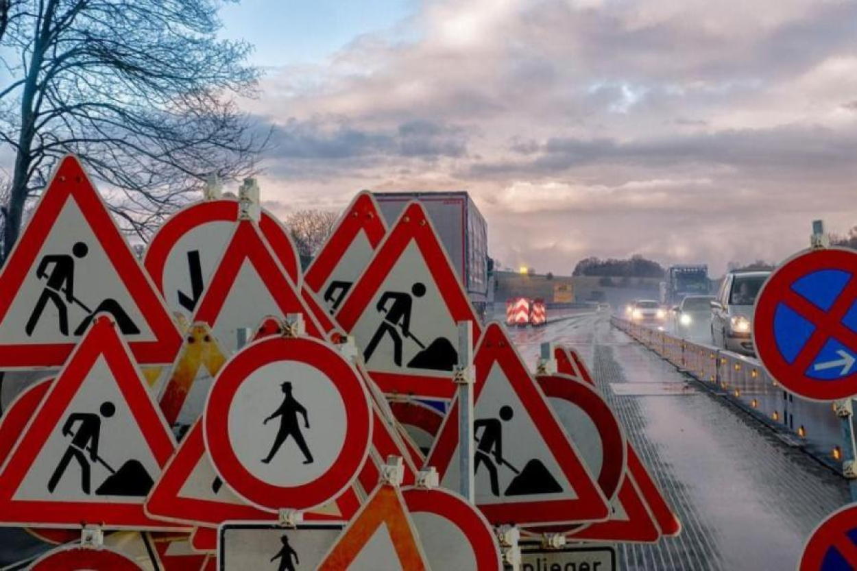 Turpinās pērn aizsāktie vērienīgie ielu seguma atjaunošanas darbi
