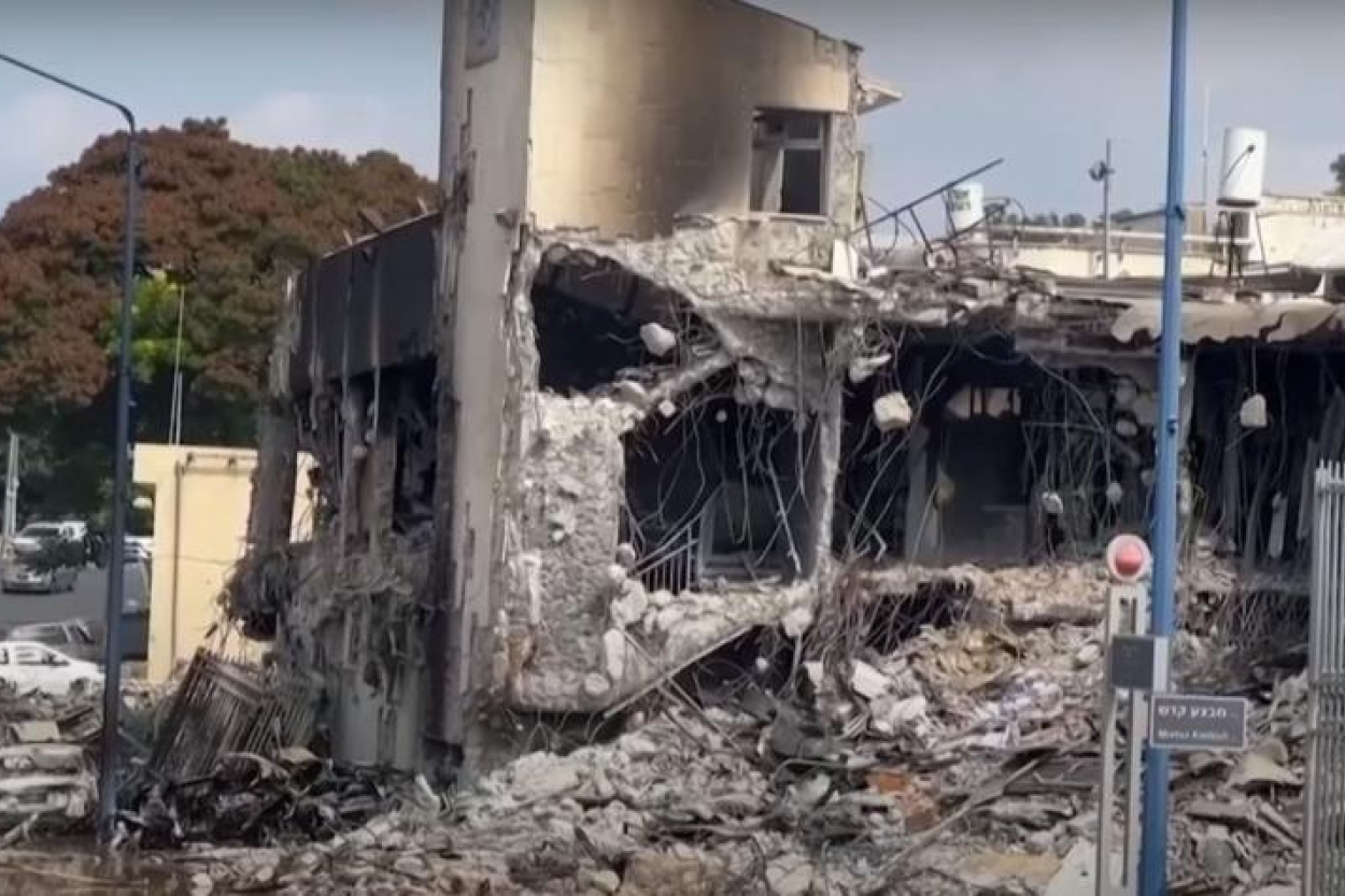 Irāna veic jaunu raķešu triecienu Izraēlai