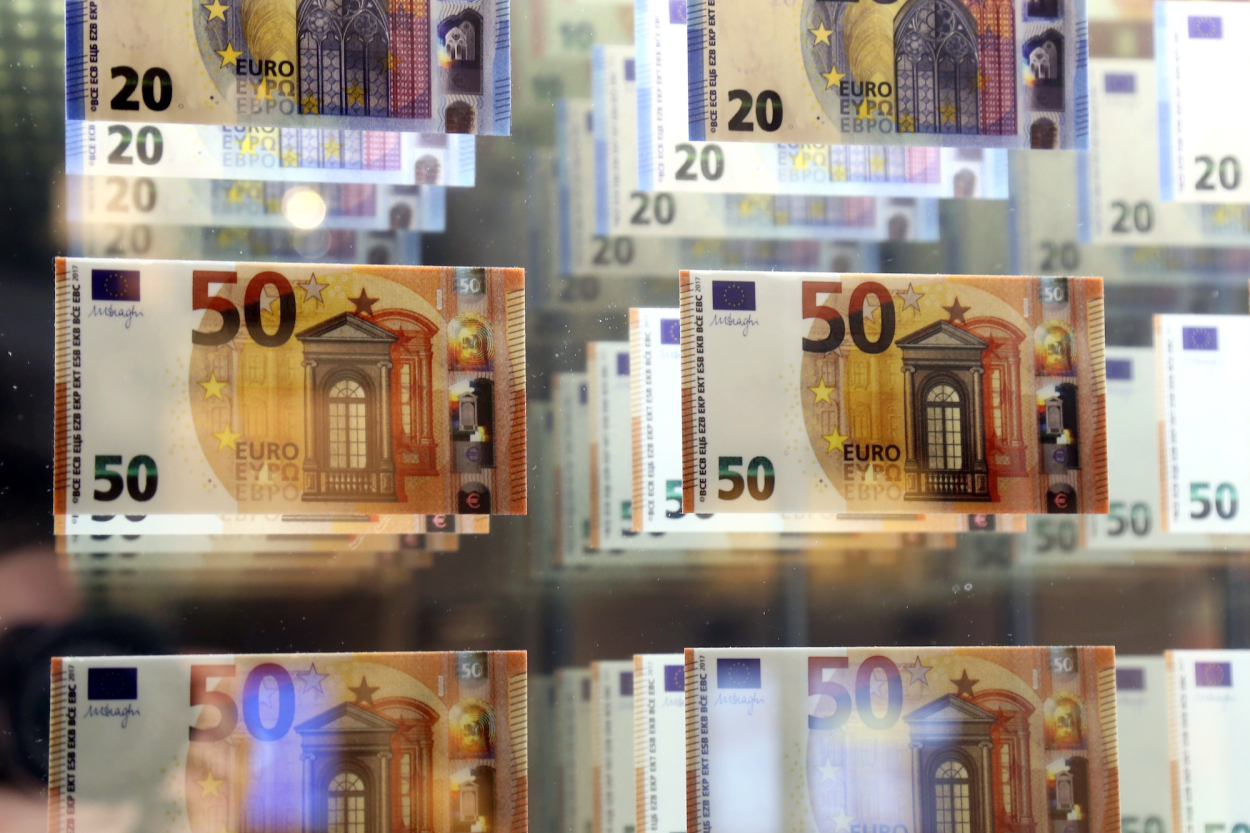 Kopējie nodokļu parādi jūnija sākumā sarukuši līdz 825,875 miljoniem eiro