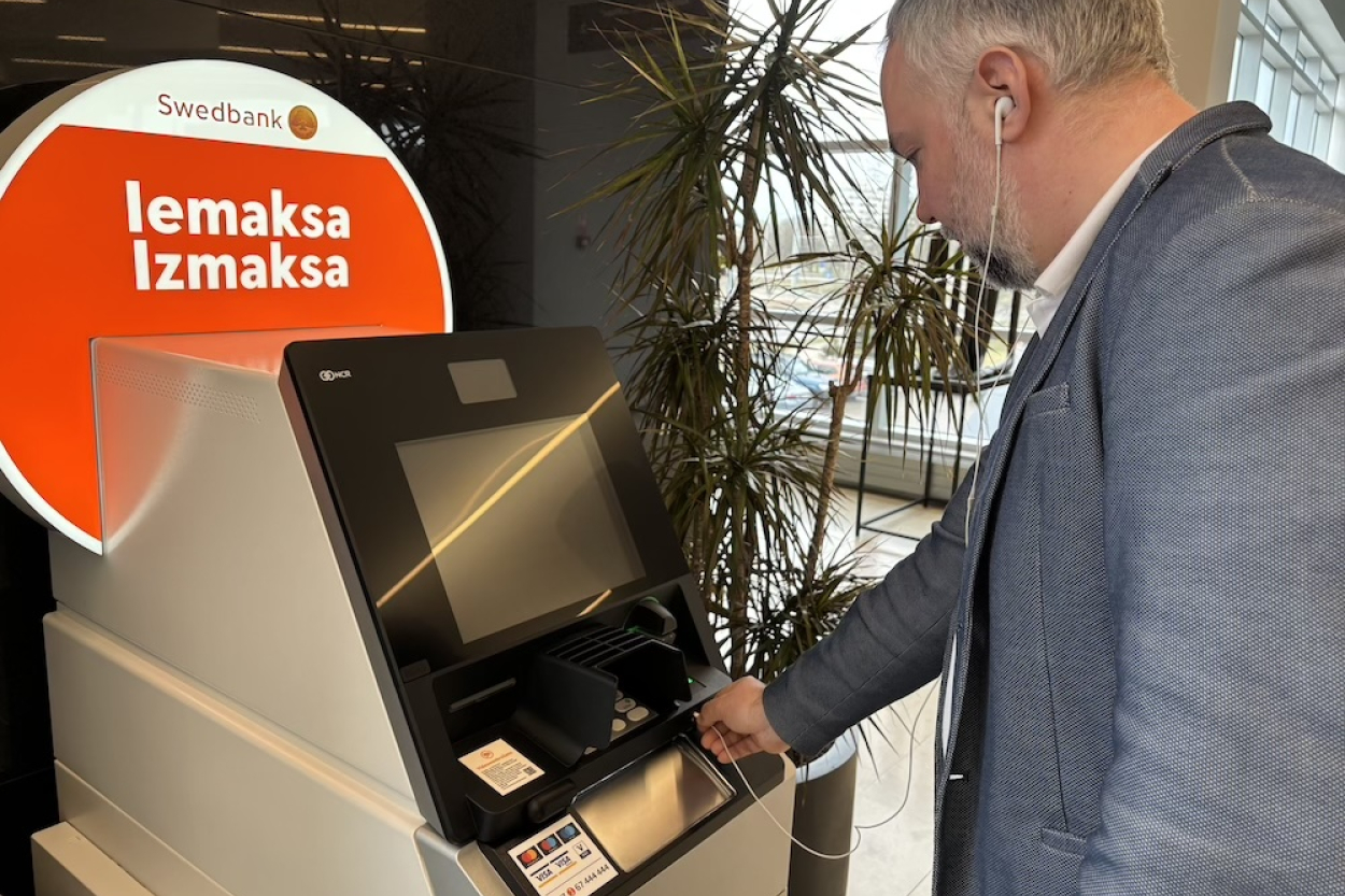 Tikai 5% Latijas iedzīvotāju ir ļoti apmierināti ar savu algu (+VIDEO)