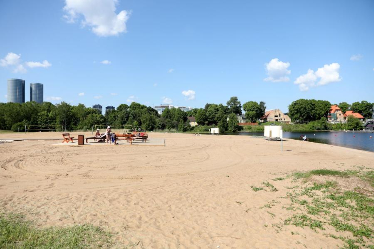 Daugavā pie Ķīpsalas ūdens temperatūra sasniegusi plus 19 grādus