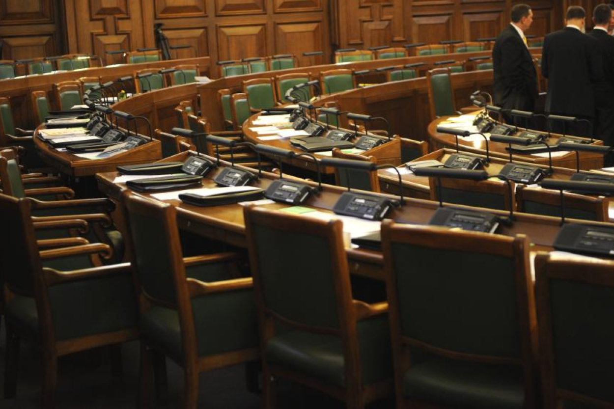 Atbalsta ieceri licences laukuma jūrā izmantošanas tiesības iegūt arī izsolē