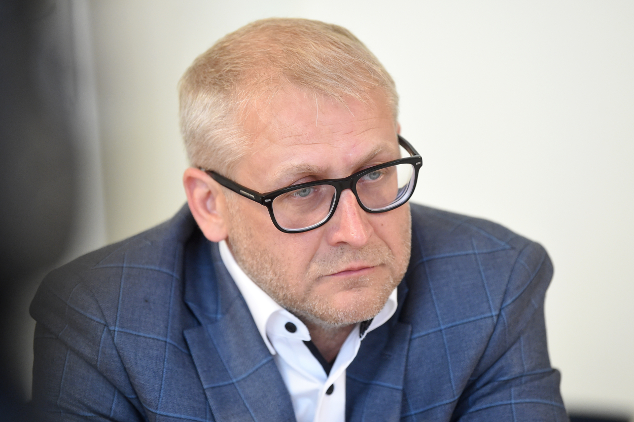 Par Saldus novada domes priekšsēdētāju atkārtoti ievēlē Zustu