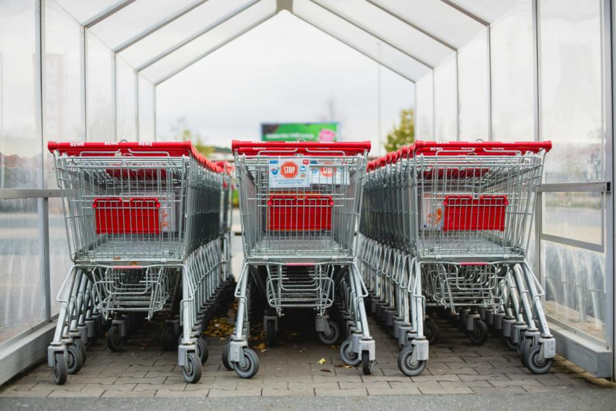 EM: Veikalu tīklos pieejami pirmie zemo cenu piedāvājumi