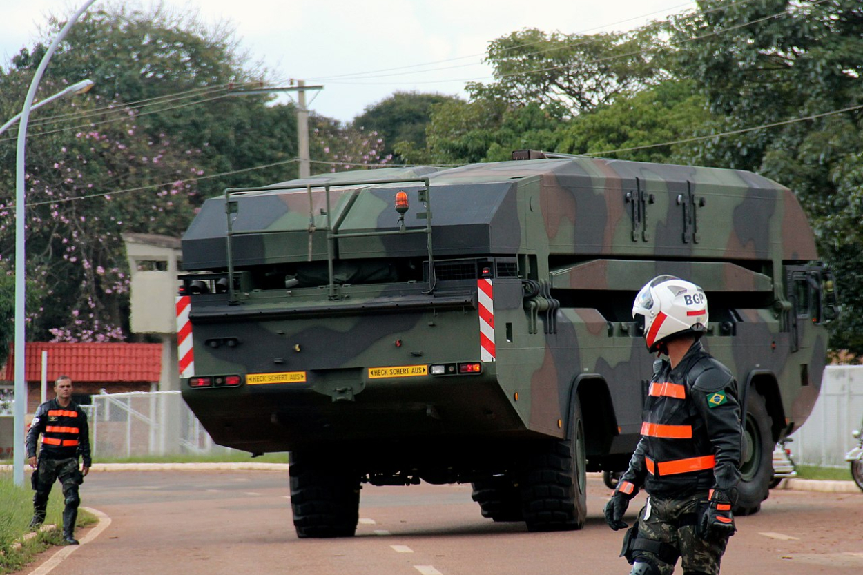 Latvijas armija no ASV saņems jaudīgu amfībiju (+VIDEO)