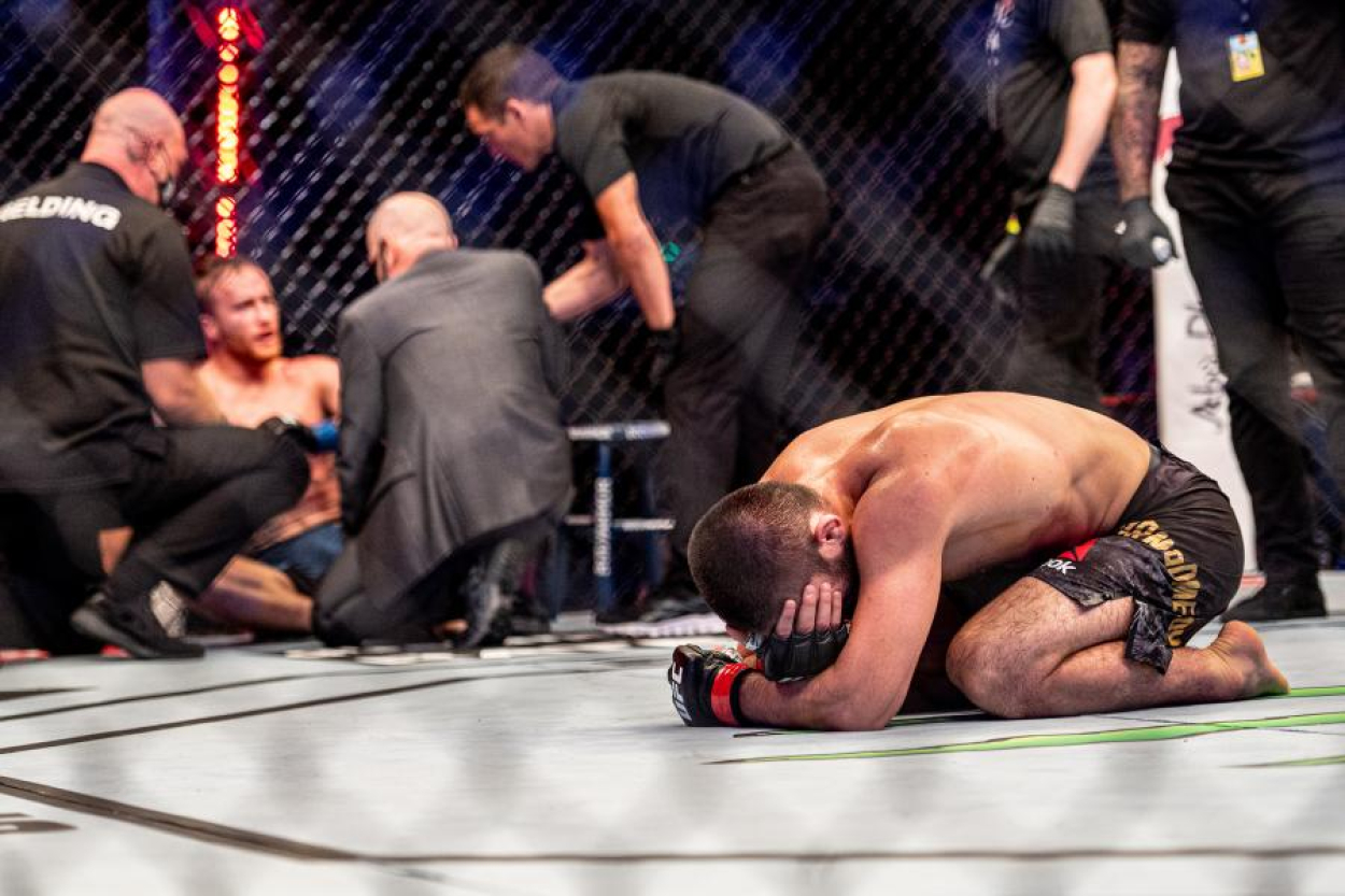 Tramps vēlas ASV 250 gadu neatkarības svinību programmā iekļaut UFC cīņu šovu