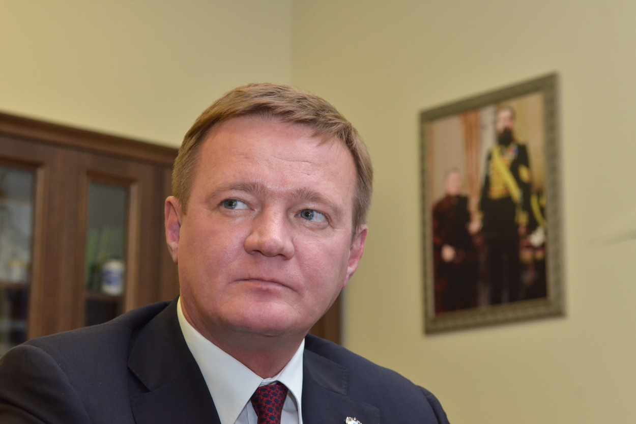 Krievijas transporta ministrs pēc atcelšanas no amata izdara pašnāvību
