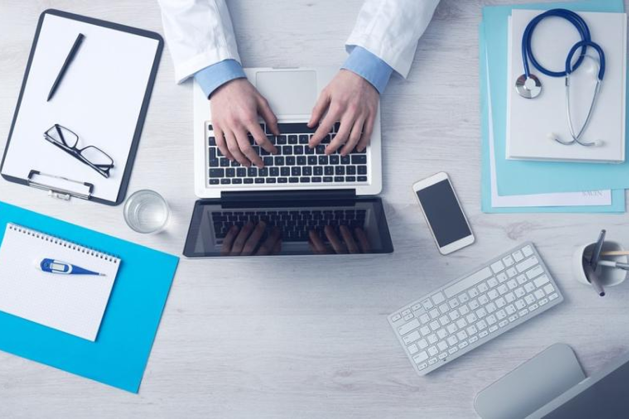 Medicīnai vajag papildus 651 miljonu. Bet tās naudas nebūs!