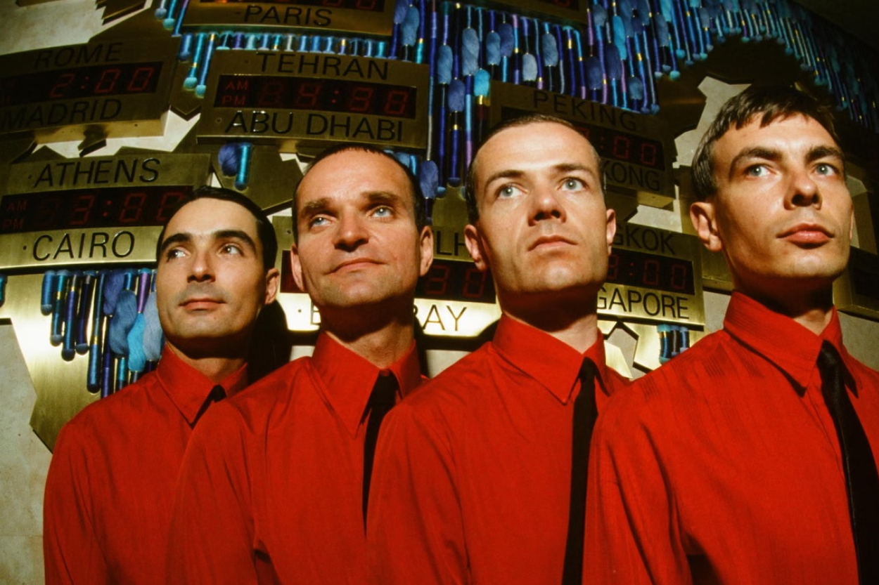 Rīgā uzstāsies elektroniskās mūzikas zvaigznes «Kraftwerk»‎ (+VIDEO)