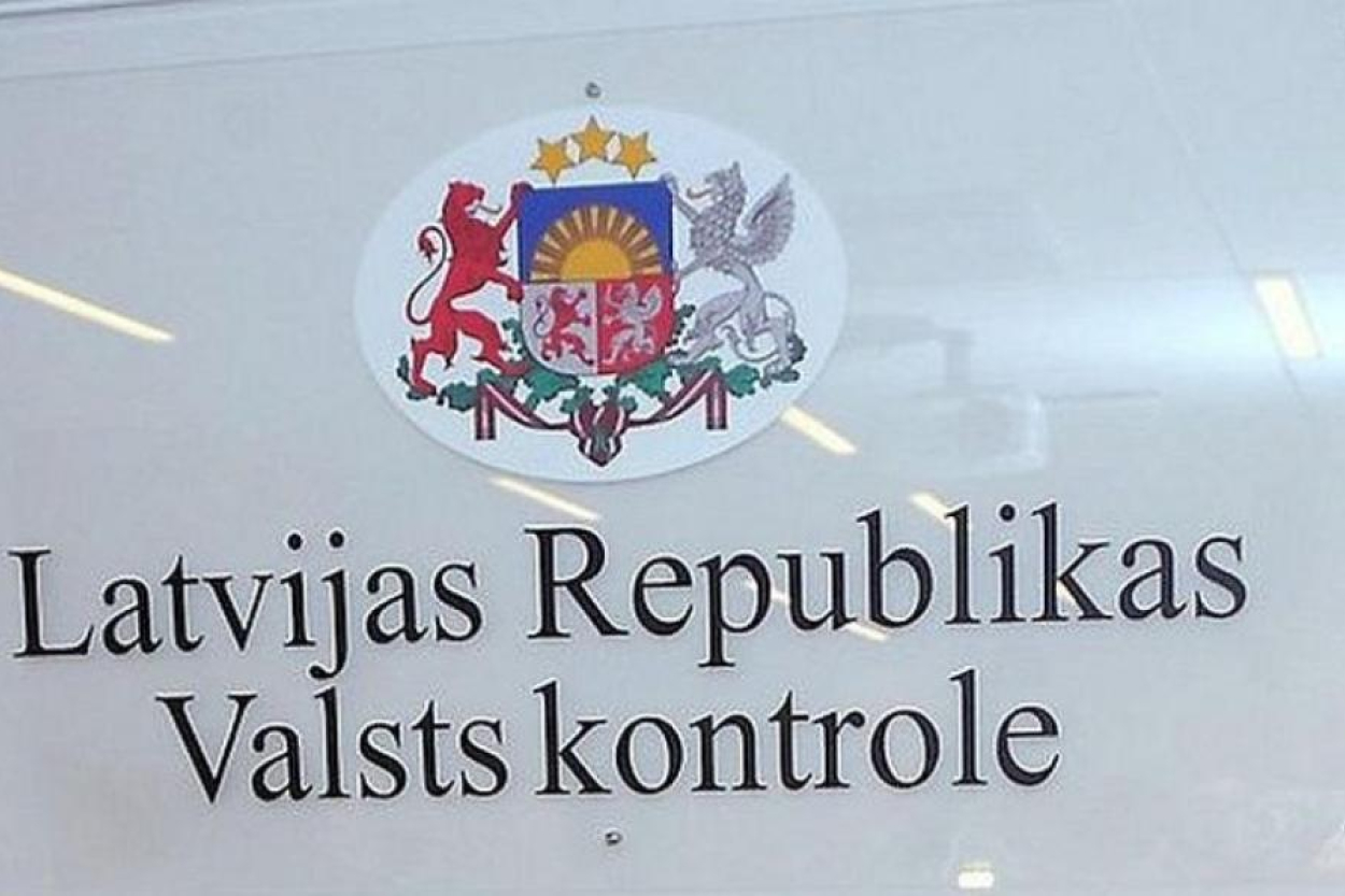 Valsts kontrole aicina iesaldēt valsts kontroliera un padomes locekļu algas