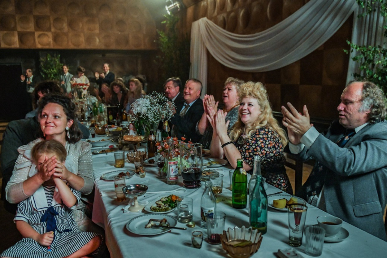 Bīriņu apkārtnē noslēdzies filmas «‎Ar seju dubļos»‎ Latvijas posms (+VIDEO)