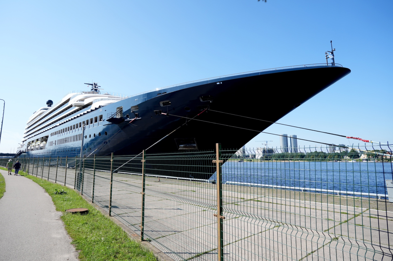 Rīgā piestājusi superjahta «Ilma» — vai tā patiešām ir tik īpaša? (+FOTO)
