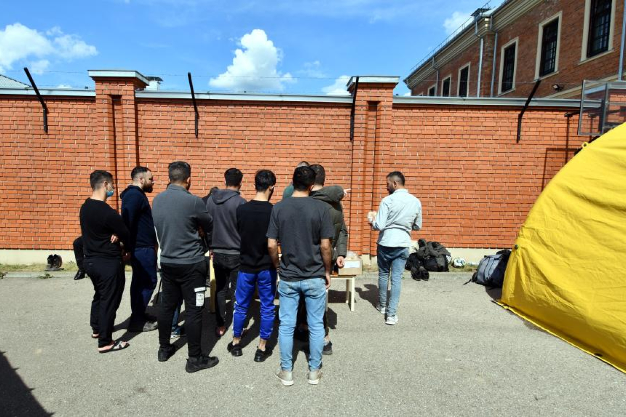 IeM nākamgad neplāno palielināt uztura un dienas naudu patvēruma meklētājiem