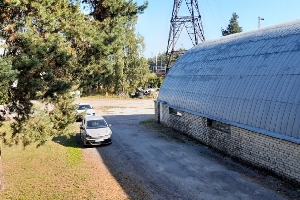 «Rīgas nami» turpina izpārdot pašvaldības īpašumu Sarkandaugavā (+VIDEO)