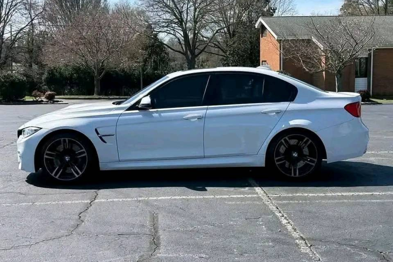 Pētījumi Rīgā atklāj: BMW vadītāji biežāk var izraisīt avāriju (+VIDEO)