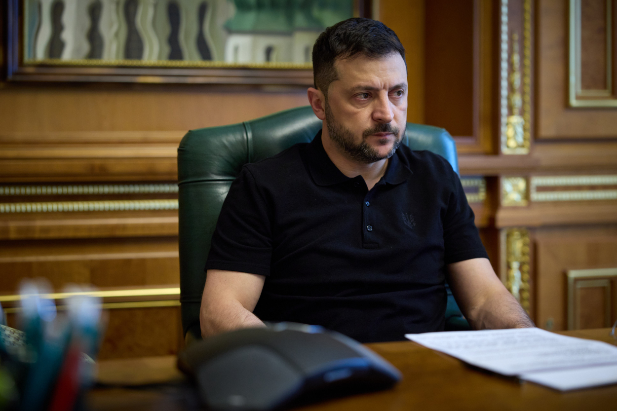 Zelenskis: Ja Krievija vairīsies no trīspusējas tikšanās, sankcijas jāpastiprina