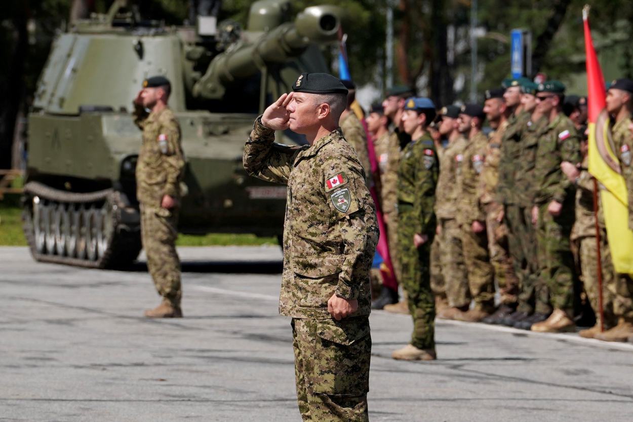Kanāda vēl trīs gadus turpinās vadīt NATO daudznacionālo brigādi Latvijā