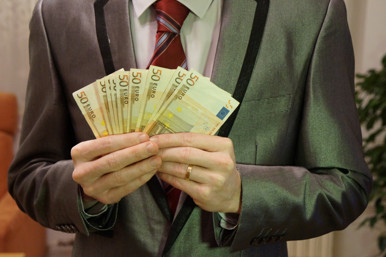 Baņķiere skaidro, kā Latvijas iedzīvotājiem vairot finanses (+VIDEO)
