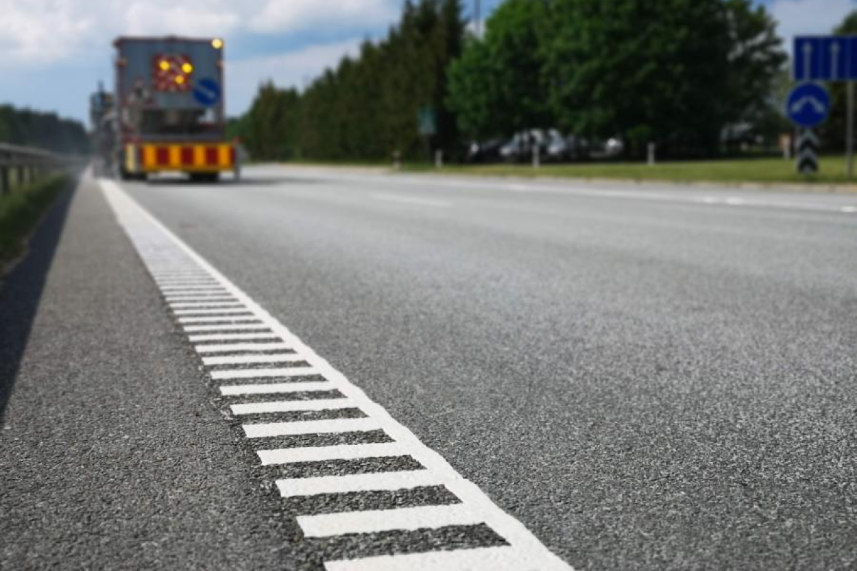 Investīcijas autoceļiem, sabiedriskajam transportam un dzelzceļam nesamazinās