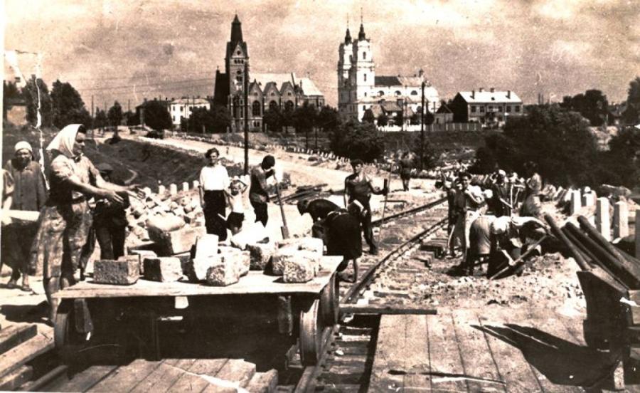 Pirmais tramvaja maršruts Daugavpilī parādījās 1946. gadā.